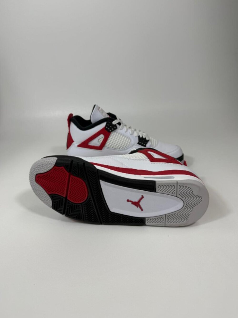 Jordan 4 Retro Red Cement - US 10.5 - Picture 5 of 6